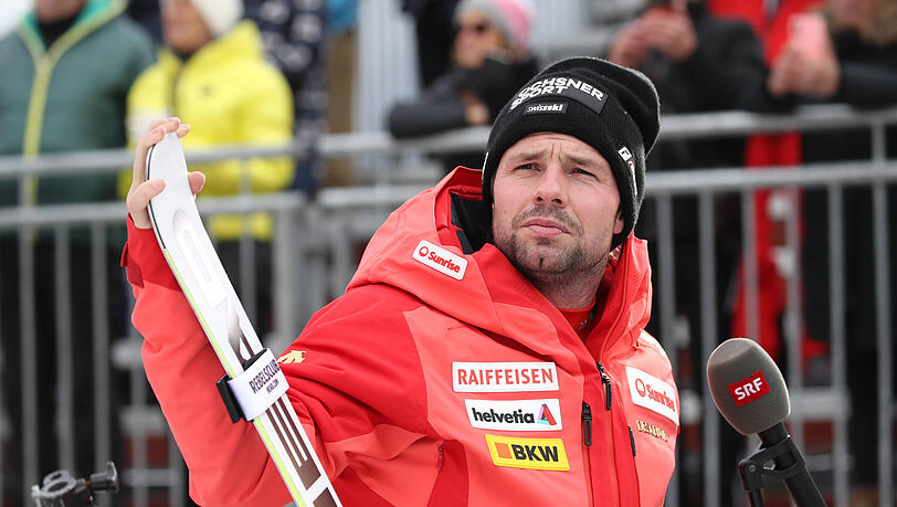An der Seite des Schweizer Ski-Profis Beat Feuz (auf dem Foto) düst Felix Neureuther den Hang hinunter. Profisportler Marc Berthod macht das Trio komplett. An der Seite des Schweizer Ski-Profis Beat Feuz (auf dem Foto) düst Felix Neureuther den Hang hinunter. Profisportler Marc Berthod macht das Trio komplett.