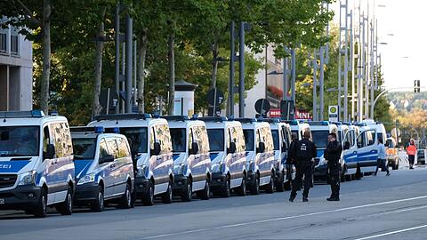 Die Polizei in Chemnitz bekommt Unterstützung aus Bayern.
