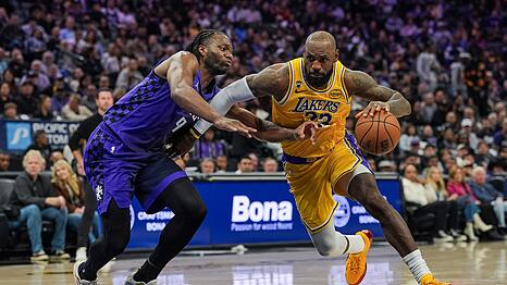 James und die Lakers taten sich schwer bei den Sacramento Kings.