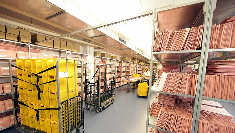 Schon mehr als 240.000 Wahlbriefe für die Bundestagswahl sind an das Wahlamt in München zurückgeschickt worden. Schon mehr als 240.000 Wahlbriefe für die Bundestagswahl sind an das Wahlamt in München zurückgeschickt worden.