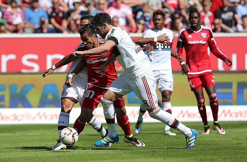 Javi Martínez, Note 3:Unauffällige Partie des Spaniers in der Innenverteidigung. Bemerkenswert: Martínez hat in seinen vier Jahren bei den Bayern nun immer die Meisterschaft gewonnen. Der Titel-Experte.
