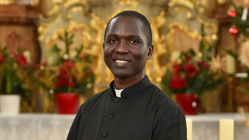 Pfarrvikar David Lubuulwa.