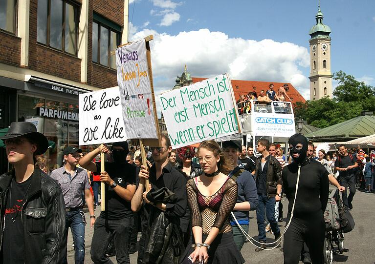 Sehen Sie hier die besten Bilder vom CSD in München.
