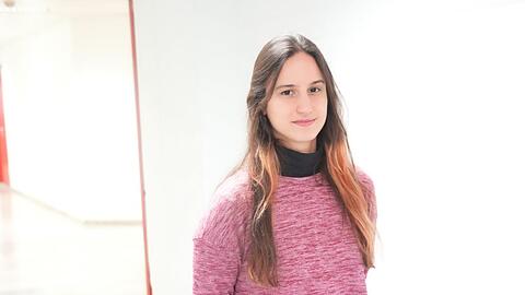 Das Klima lässt sich in einer kapitalistischen Welt, die auf Wachstum und Profit ausgelegt ist, nicht retten. Davon ist Lisa Poettinger überzeugt. Deshalb darf sie vielleicht keine Lehrerin werden.