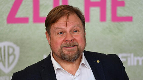 Bei der Premiere im Math&auml;ser Filmpalast in M&uuml;nchen: Auch in Simon Verhoevens aktuellem Kino-Erfolg "Ach, diese L&uuml;cke, diese entsetzliche L&uuml;cke" spielt Michael A. Grimm mit.