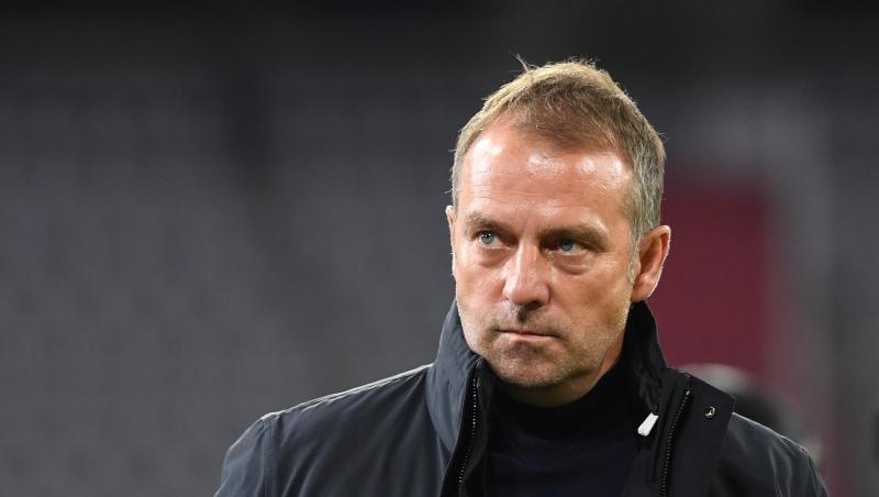 Hansi Flick verteidigt Bundestrainer Joachim Löw gegen die Kritik.