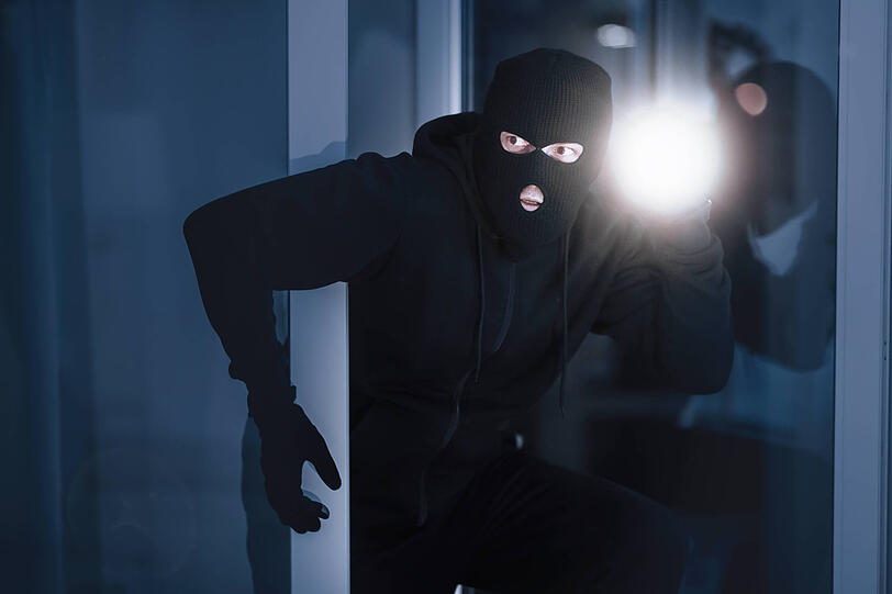 Bei Wohnungseinbrüchen ist zuletzt in München nach Polizeiangaben ein Beuteschaden von über elf Millionen Euro entstanden. Bei Wohnungseinbrüchen ist zuletzt in München nach Polizeiangaben ein Beuteschaden von über elf Millionen Euro entstanden.