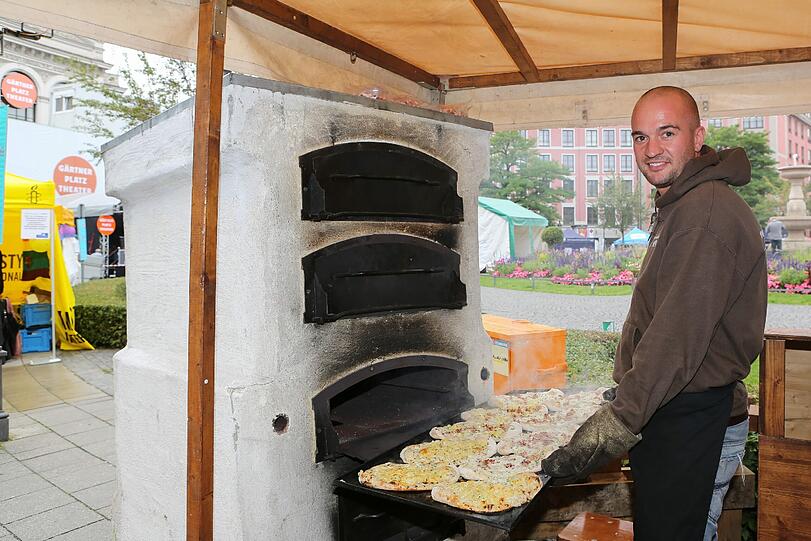 Dem durchwachsenen Wetter zum Trotz: Beim Gärtnerplatzfest hatten alle ihren Spaß.