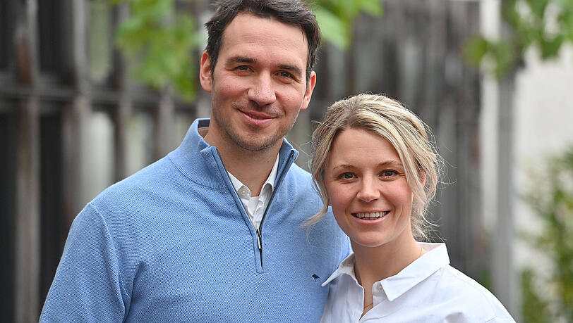 Felix Neureuthers Ehefrau Miriam hält ein Social-Media-Verbot für Kinder unter 15 Jahren für eine gute Idee.