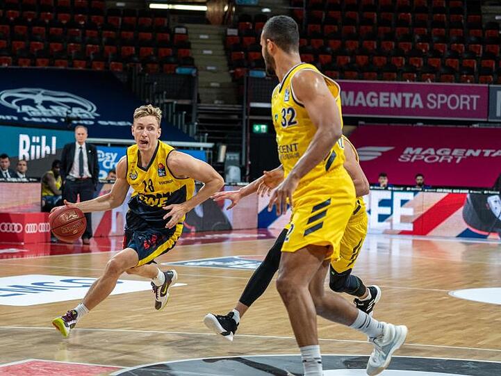 Alba gewinnt mit dem 81:59 gegen die EWE Baskets Oldenburg.