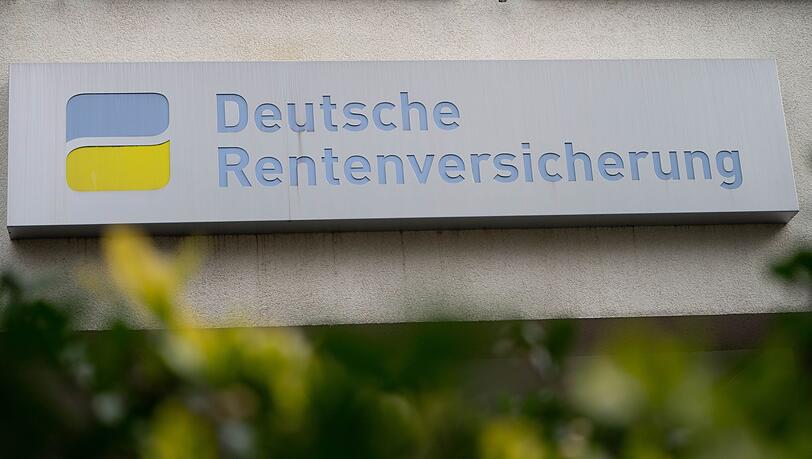 Die Rentenversicherung kümmert sich auch um medizinische Rehabilitation. (Symbolbild)