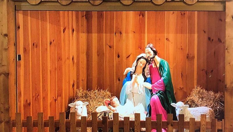 Die verschwundene meterhohe Tonfigur von Maria, Joseph und dem kleinen Jesus. Foto: Polizei Heidenheim/Polizeipräsidium Ulm/dpa Die verschwundene meterhohe Tonfigur von Maria, Joseph und dem kleinen Jesus. Foto: Polizei Heidenheim/Polizeipräsidium Ulm/dpa