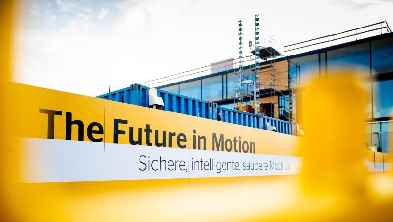 Continental will die Entwicklung von Fahrassistenzsystemen und Roboterwagen-Software beschleunigen. Continental will die Entwicklung von Fahrassistenzsystemen und Roboterwagen-Software beschleunigen.