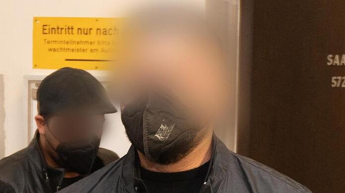 Der Angeklagte wurde wegen fahrlässiger Tötung zu einer Bewährungstrafe verurteilt.
