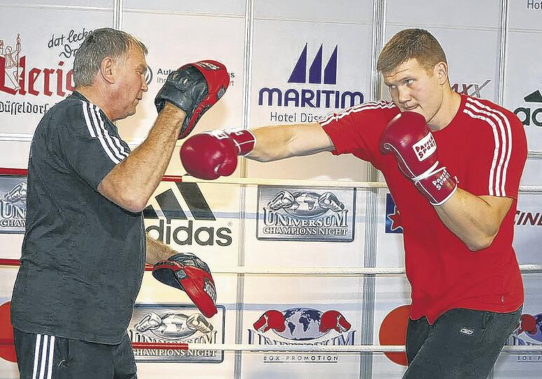 &bdquo;Ich denke, dass Luans letzte Chance auch sein letzter Kampf sein wird&ldquo;: Trainer Fritz Sdunek (l.), dessen Schützling Dimitrenko (r.) gegen Krasniqi in den Ring steigt.