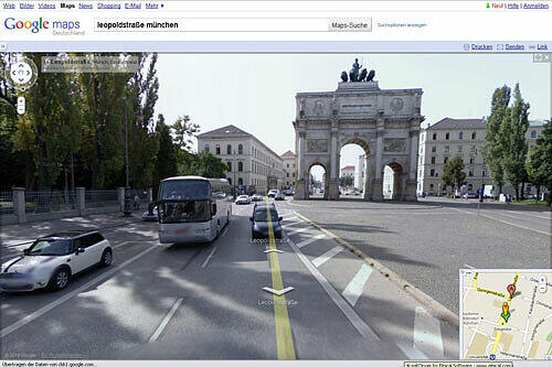 Das Siegestor an der Leopoldstraße bei Google Street View.