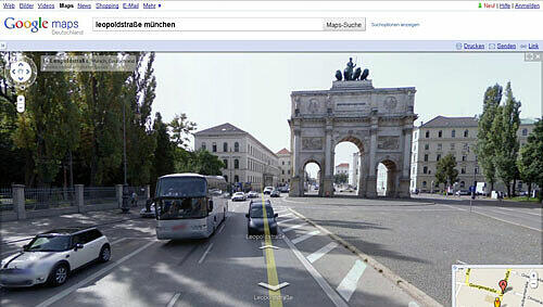 Das Siegestor an der Leopoldstraße bei Google Street View. Das Siegestor an der Leopoldstraße bei Google Street View.