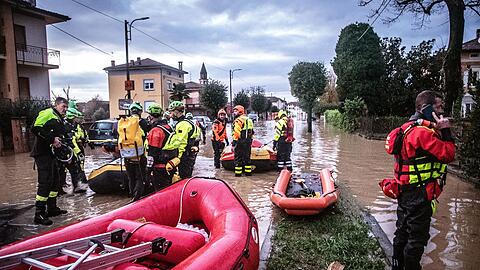 Die Feuerwehr ist nach den Unwettern im Großeinsatz.