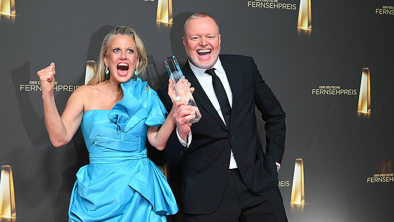 Barbara Schöneberger (an der Seite von Stefan Raab) beim Deutschen Fernsehpreis in Köln. Barbara Schöneberger (an der Seite von Stefan Raab) beim Deutschen Fernsehpreis in Köln.