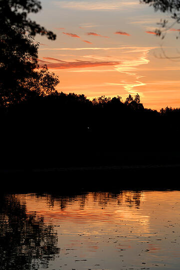 Sonnenaufgang: Schon früh wird's hier richtig farbenfroh.