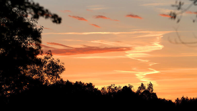 Sonnenaufgang: Schon früh wird's hier richtig farbenfroh. Sonnenaufgang: Schon früh wird's hier richtig farbenfroh.