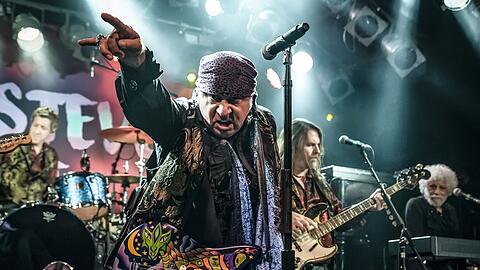 Dass der Rock'n'Roll seine Religion ist, glaubt man dem amerikanischen Gitarristen Steven Van Zandt sofort.