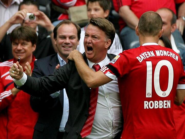 Feiern gerne gemeinsam: Bayerns Starkicker Arjen Robben (l.) und Trainer Louis van Gaal.