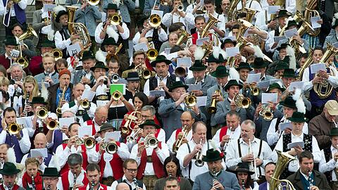 Multikulti-Wiesn: Insgesamt sind heuer rund 6,4 Millionen Oktoberfest-Gäste aus anderen Nationen nach München gereist. (Quelle: Referat für Arbeit und Wirtschaft)
das Besucheraufkommen auf circa 6,4 Millionen Gäste