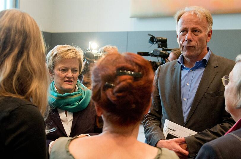 Renate Künast und Jürgen Trittin gestern bei der ersten Fraktionssitzung nach der verkorksten Bundestagswahl.