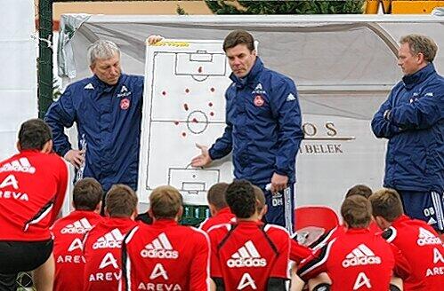 Taktisch ist alles klar, aber auch darüber, wie der schwächelnde VfB Stuttgart einzuordnen ist, gibt&rsquo;s für FCN-Trainer Dieter Hecking nur eine Meinung: &bdquo;Eine starke Mannschaft.&ldquo;
