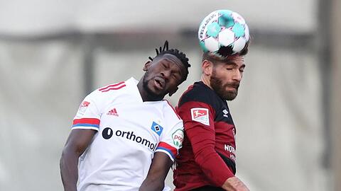Der Hamburger Bakery Jatta und der Nürnberger Enrico Valentini (l-r.) in Aktion.
