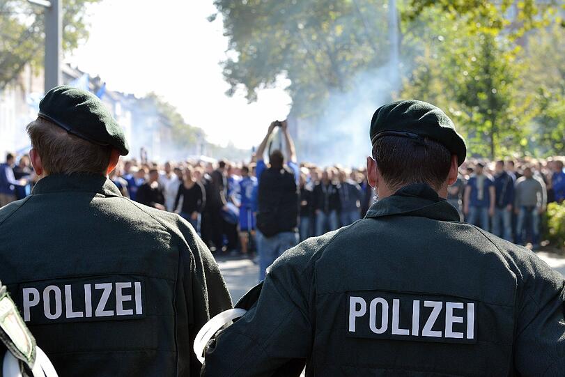 Vor dem Revierderby: Bilder von der Anfahrt der Fans