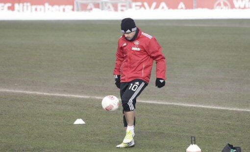 Aufbautraining der Rekonvaleszenten mit Athletik- und Reha-Trainer Markus Zidek.