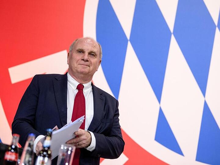 Hört Uli Hoeneß als Bayern-Präsident auf?