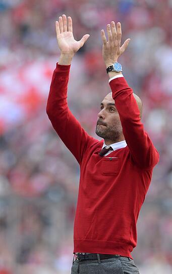 So feiern die Bayern die Meisterschaft. Die Bilder