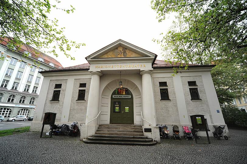 Das Marionettentheater gab in diesem Haus in der Blumenstraße im Jahr 1900 seine erste Vorstellung.