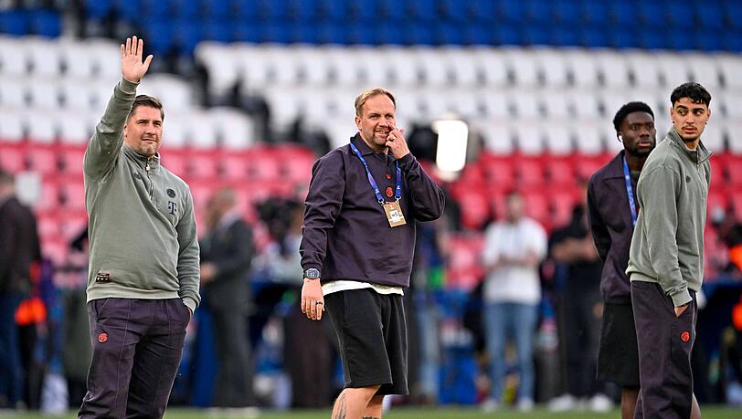 &Uuml;bernimmt gegen Paris Saint-Germain die Leitung: Co-Trainer Aaron Danks.