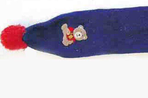 Mit diesem Kinderschal mit Bärchen-Motiv würgte das Sex-Phantom sein Opfer. Die Polizei fand heraus, dass er bei C&A gekauft wurde. Ist er der Schlüssel zu den ungelösten Vergewaltigungen?