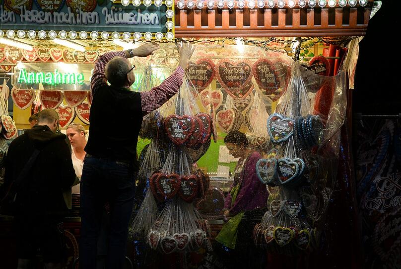 Schöner Anblick: Die Wiesn in den Abendstunden