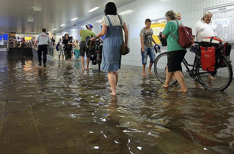 Überschwemmung im Magdeburger Hauptbahnhof am 14.08.