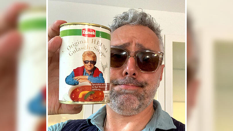 Roland Trettl postete dieses Foto - Heino findet's nicht amüsant.