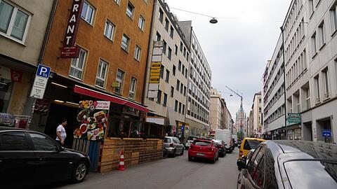 Blick in die Landwehrstraße im Münchner Bahnhofsviertel. (Archivbild)