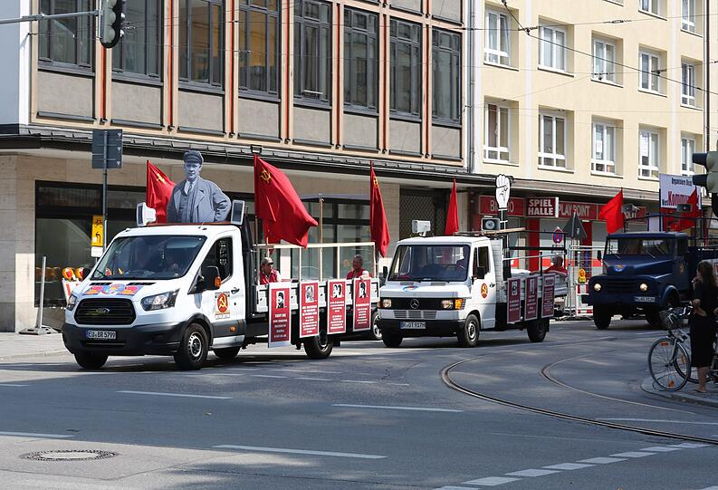 Der kommunistische Mini-Aufzug an der Augustenstraße.