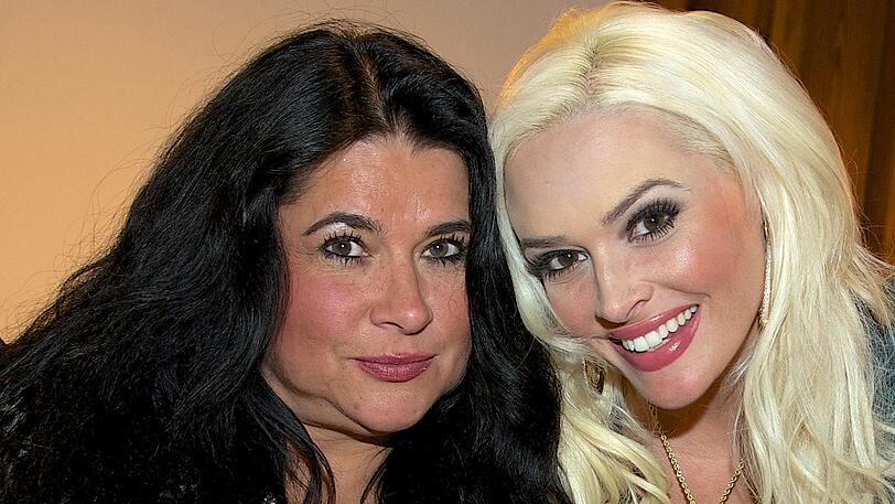 Daniela Katzenberger (re.) und Iris Klein leben beide auf Mallorca.