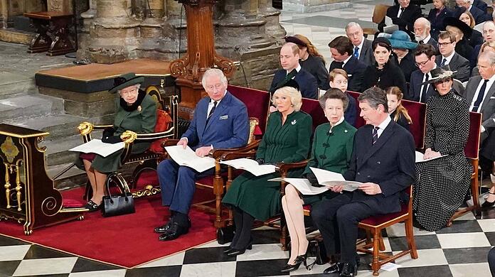Prinz-Philip-Gedenkgottesdienst (v.l.): Queen Elizabeth II., Prinz Charles, Herzogin Camilla und Prinzessin Anne.