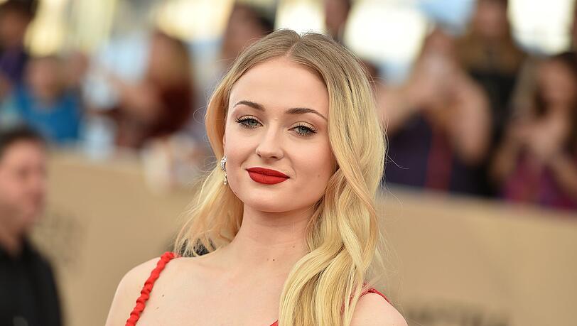 Sophie Turner hat am Set von "Game of Thrones" viel gelernt.