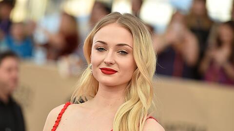 Sophie Turner hat am Set von "Game of Thrones" viel gelernt.