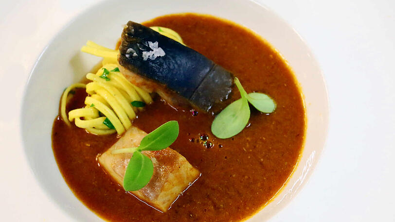 2. Gang: Ungarische Fischsuppe.