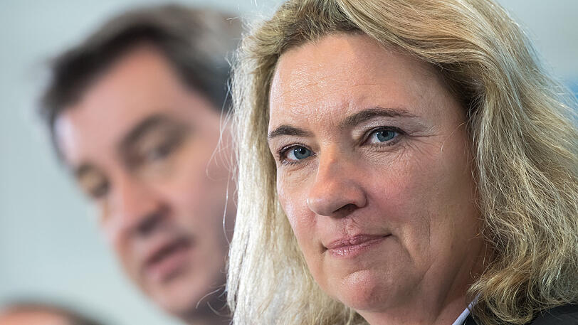 Sieht keinen Bedarf für einen "Frauen"-Feiertag in Bayern: Arbeitsministerin Kerstin Schreyer (CSU).