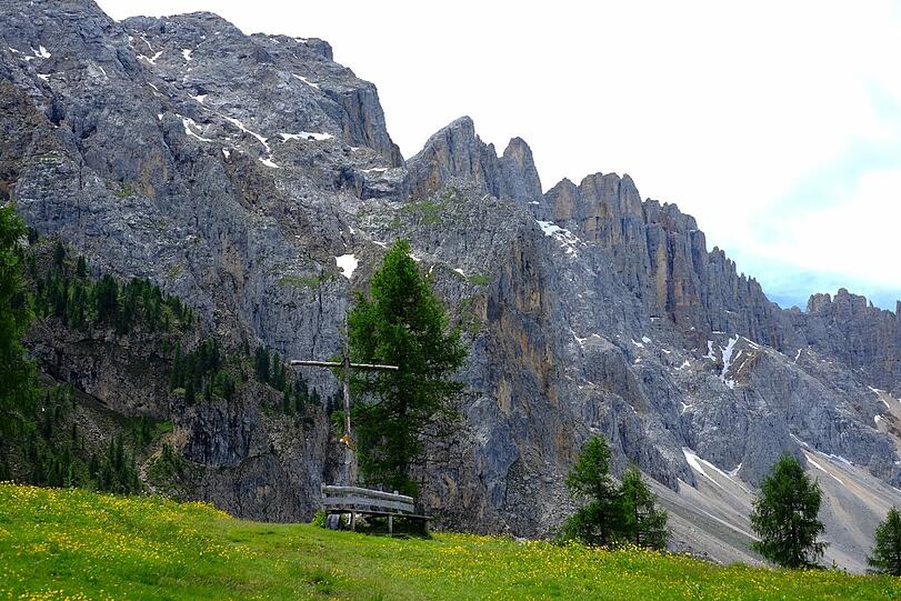 Die Latemar-Wiese oberhalb des Karerpasses.